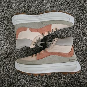 Sorel Ona 503 mid shoes